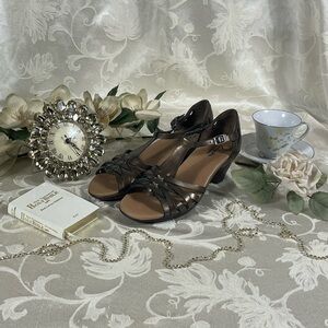Clarks Bendables Braided Weaved Sandals Metallic Gold Brown Leather Adjust Strap